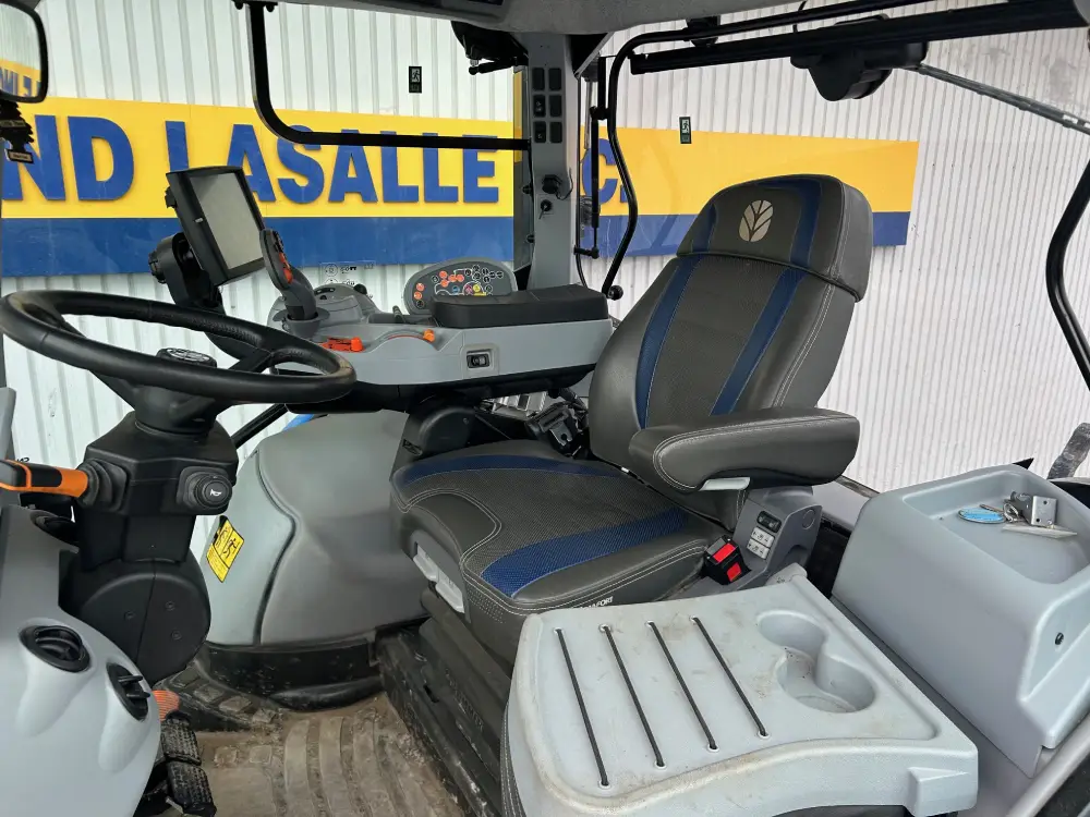 NEW HOLLAND T7.230