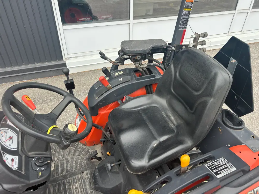 KUBOTA B3200-2